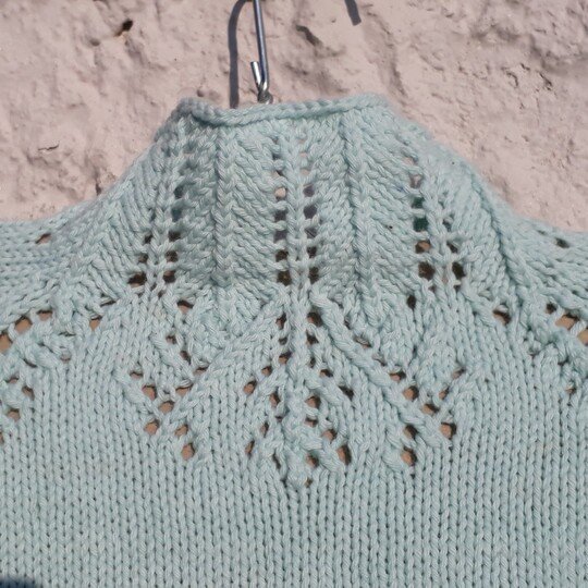 Strickanleitung Kinderpulli "Schneeflocke"