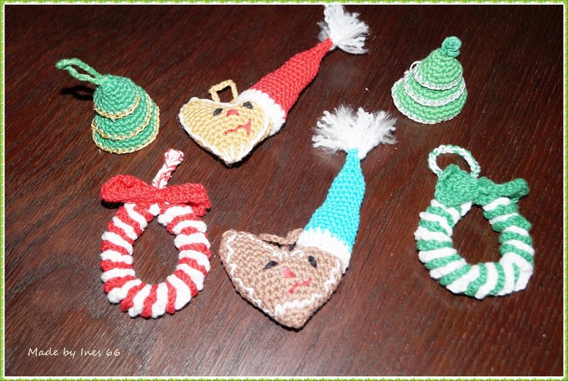 weihnachtliche Anhänger für Christbaum, Sträuße etc. Häkelanleitung