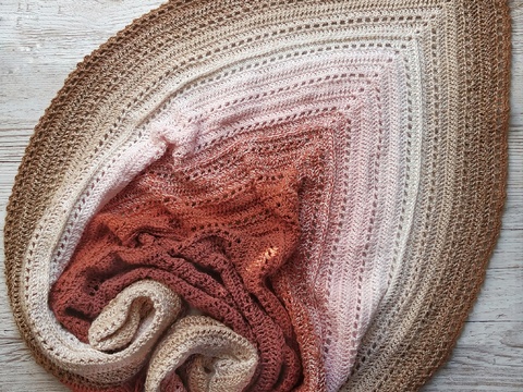 Pattern Márta Shawl