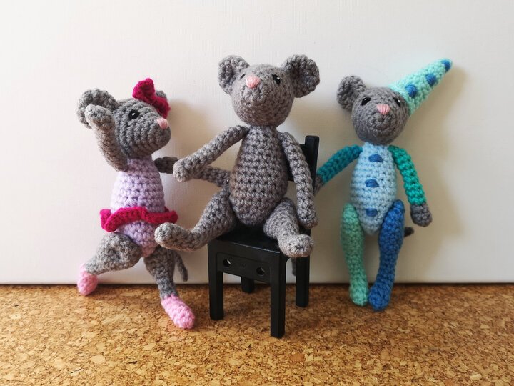 Mäuse mit beweglichen Beinen - Häkelanleitung von NiggyArts