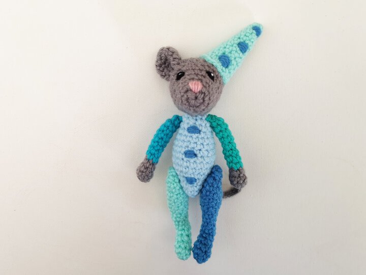 Mäuse mit beweglichen Beinen - Häkelanleitung von NiggyArts