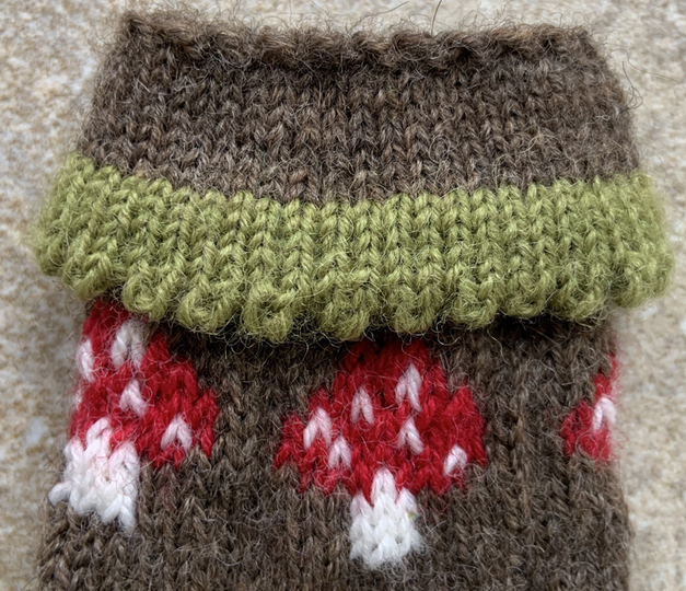 Anleitung Fliegenpilzsöckchen in Größe 20