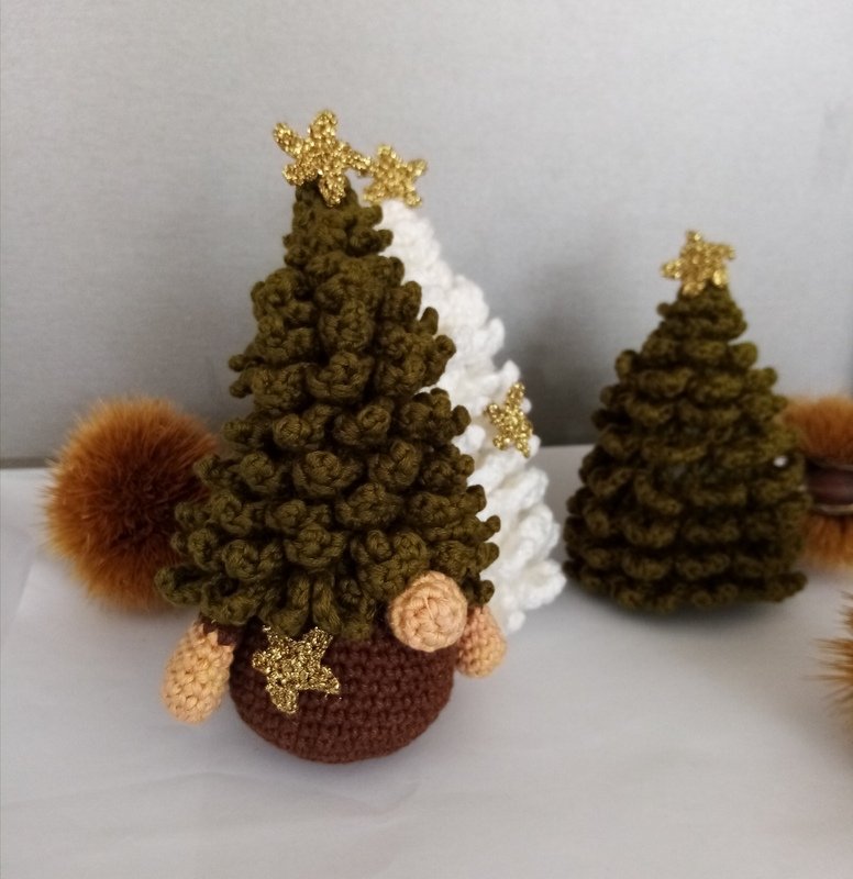 Christmas tree gnome crochet pattern  photos and pictures
