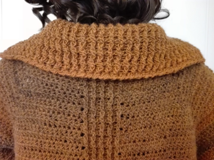 offene Jacke Gomitolo  Gr. M /L Reliefstreifen Häkelanleitung