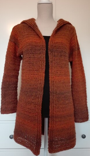 offene Jacke Gomitolo  Gr. M /L Reliefstreifen Häkelanleitung