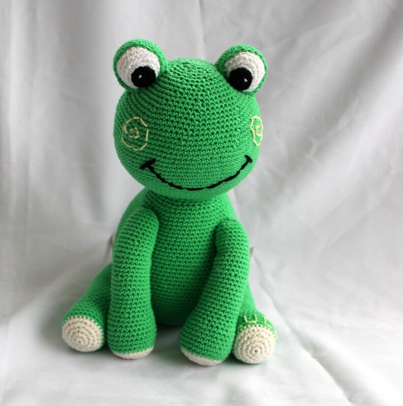 frog Luca crochet pattern - Image 5