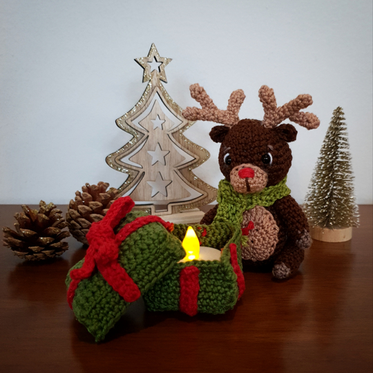 Häkelanleitung "Rentier Rudi mit Geschenkbox"