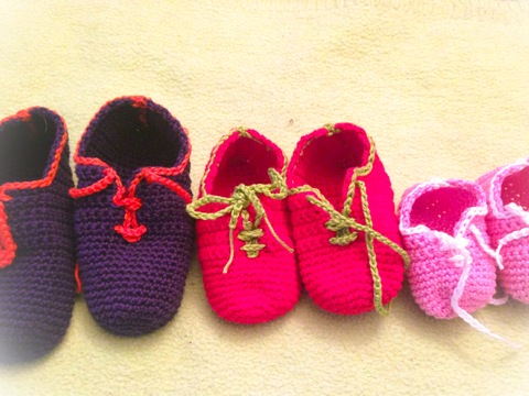 Häkelanleitung Baby Hausschuhe zum Schnüren
