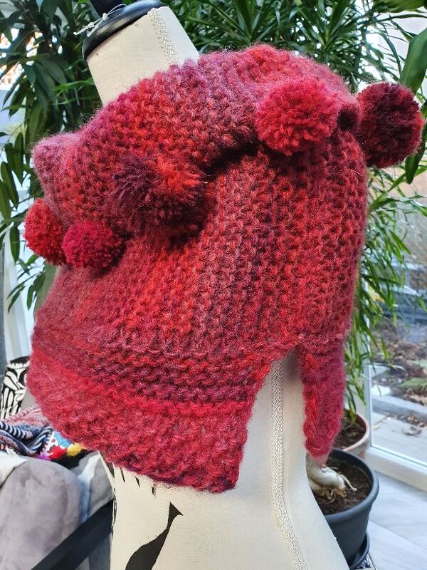 Anleitung Pom Pon Loop Schulterwärmer - Knitting