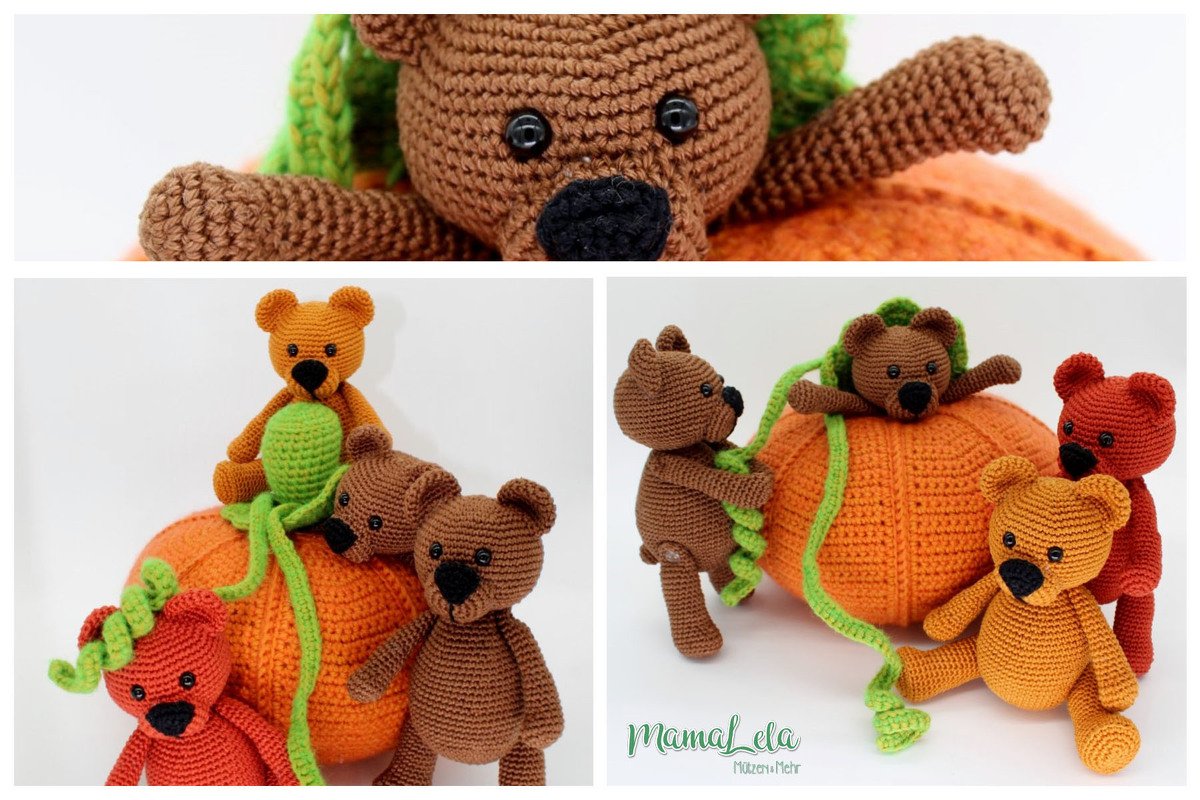 Vier gehäkelte Amigurumi-Teddys in Braun, Orange und Rot um einen orangefarbenen Kürbis mit grüner Ranke