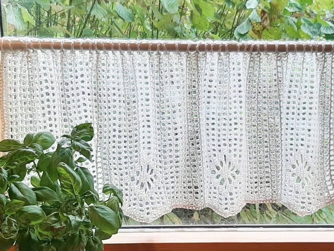 Gardine, quer gehäkelt, alle Größen