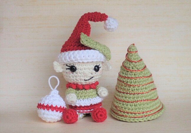 December Pixie- Crochet Pattern Amigurumi PDF- English