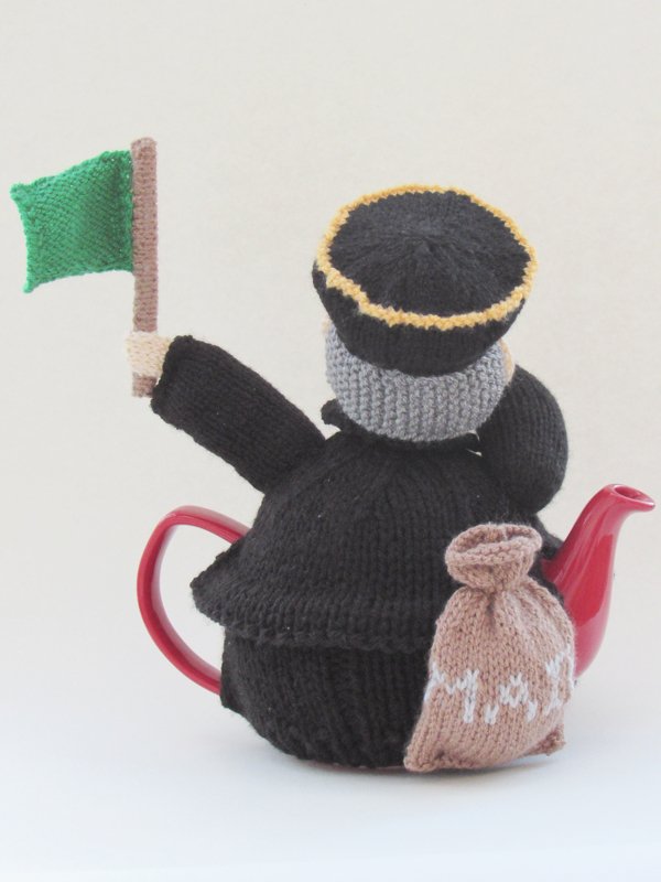 Train Guard Tea Cosy Knitting Pattern - Image 10
