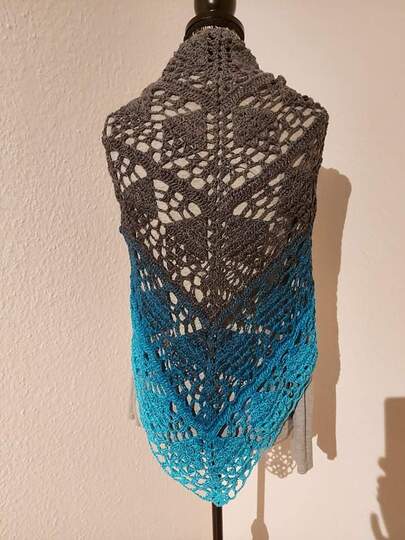 Tuch Jasmin häkeln Häkeltuch Dreieckstuch Schultertuch