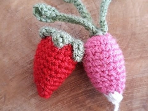 Radieschen und Erdbeere für die Kinderküchen, Kaufmannsladen