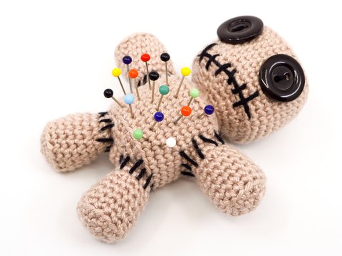 Amigurumi Voodoo Puppe Nadelkissen häkeln