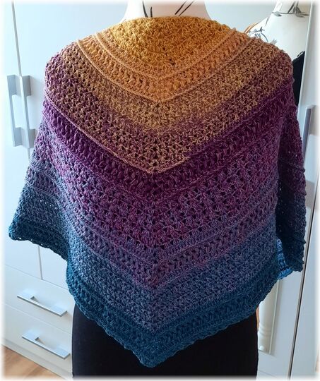 Häkelanleitung flaches und dichtes Dreieckstuch Little beauty