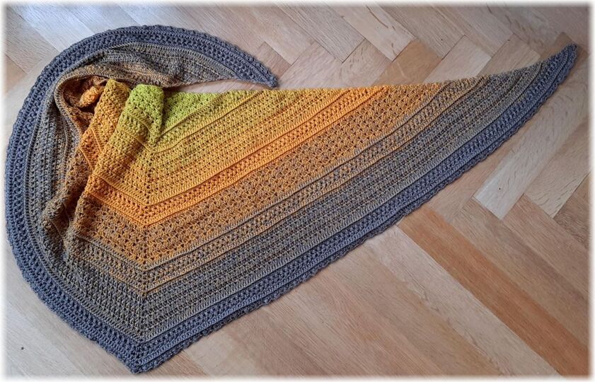 Häkelanleitung flaches und dichtes Dreieckstuch Little beauty