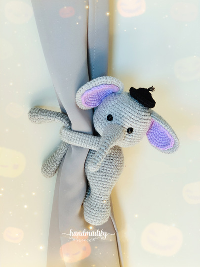 Couple Elephant Curtain Tie Back Crochet Pattern