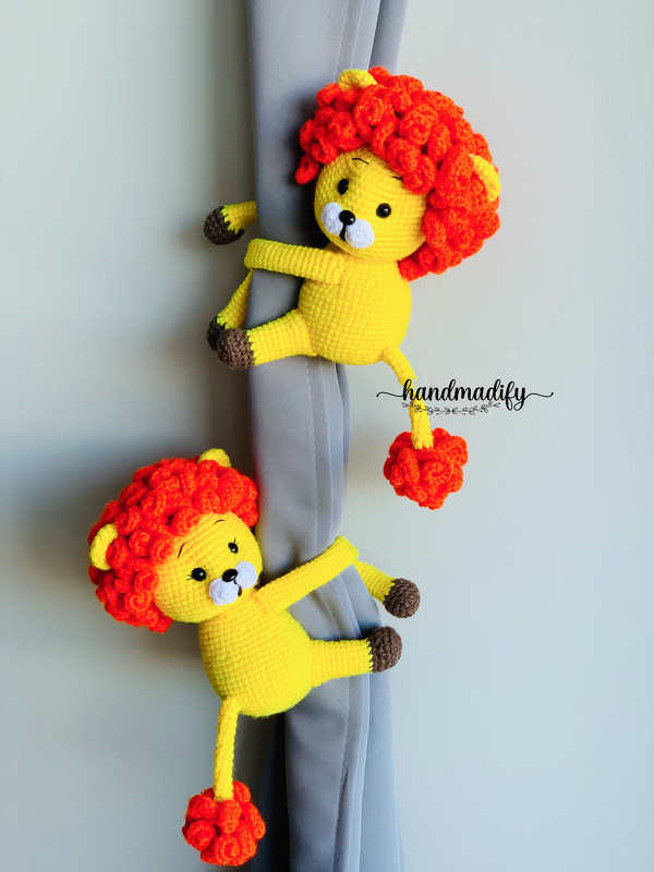 Lion Curtain Tie Back Crochet Pattern - Image 4