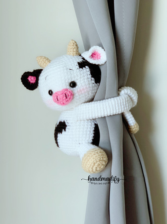 Cow Curtain Tie Back Crochet Pattern