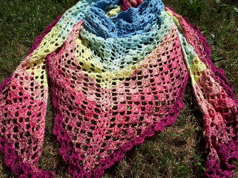 Häkelanleitung Tuch Sömmerdagen Sommertage gleichschenkliges Dreieckstuch