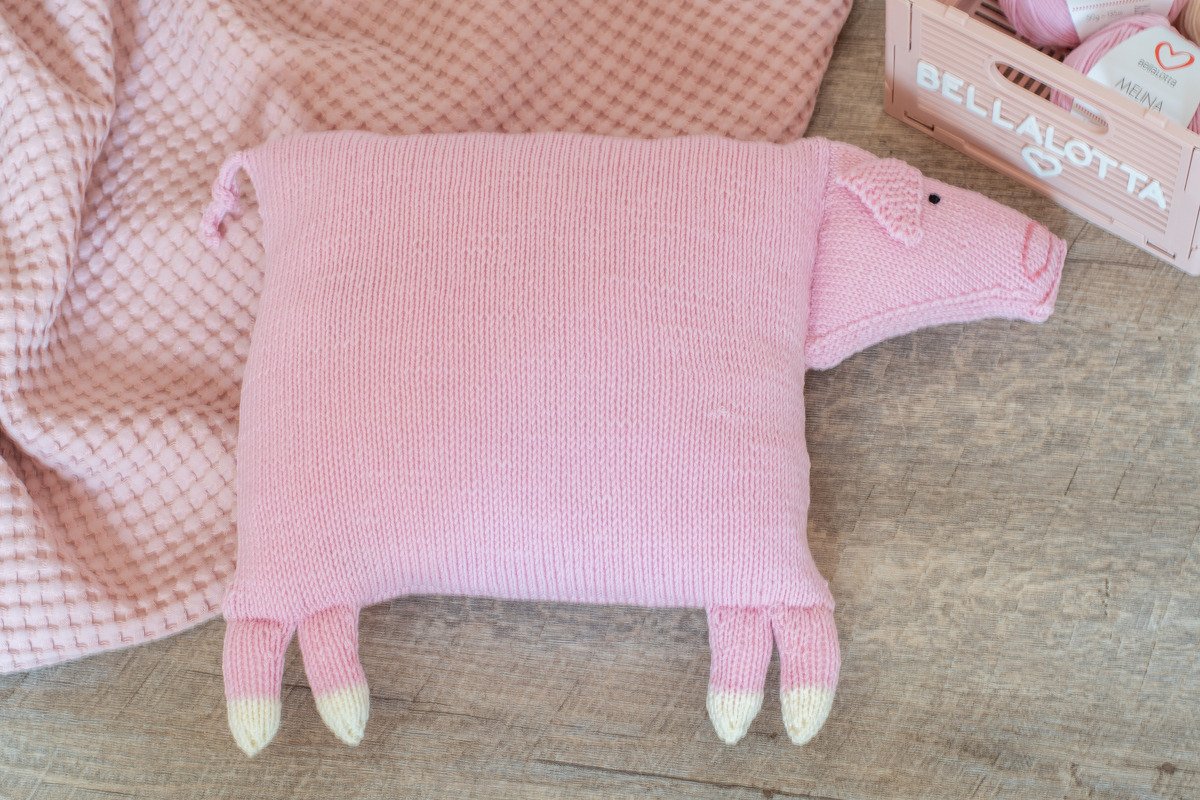 Strickanleitung Tierkissen Schweinchen Peppy, Kissengröße 30x30cm, Anfänger