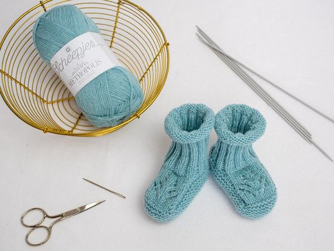 Strickanleitung Babyschuhe Bieni, für Nadelspiel, Anfängerfreundlich