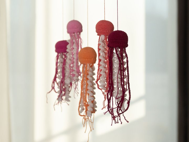 Crochet Pattern for a Amigurumi Jellyfish