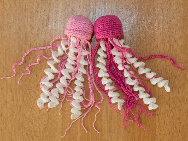 Crochet Pattern for a Amigurumi Jellyfish