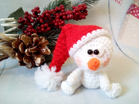 279DE Häkelanleitung Kleiner Schneemann - Amigurumi PDF Knittoy CP