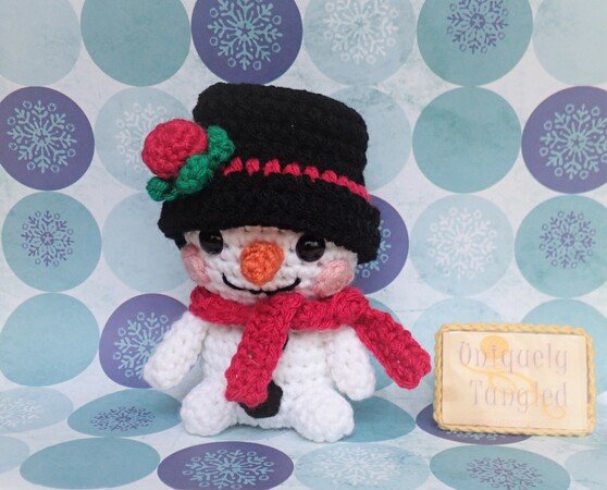 Snowy the Snowman - Crochet Amigurumi Pattern