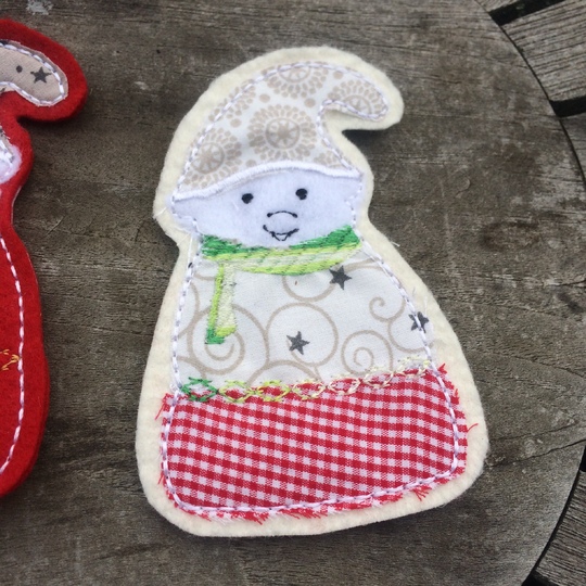 Wichtel Zwerg Stickdatei ITH 10x10 Weihnachtsdekoration
