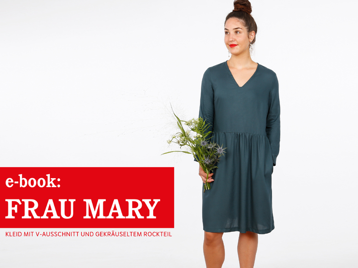 FRAU MARY - Kleid mit V-Ausschnitt