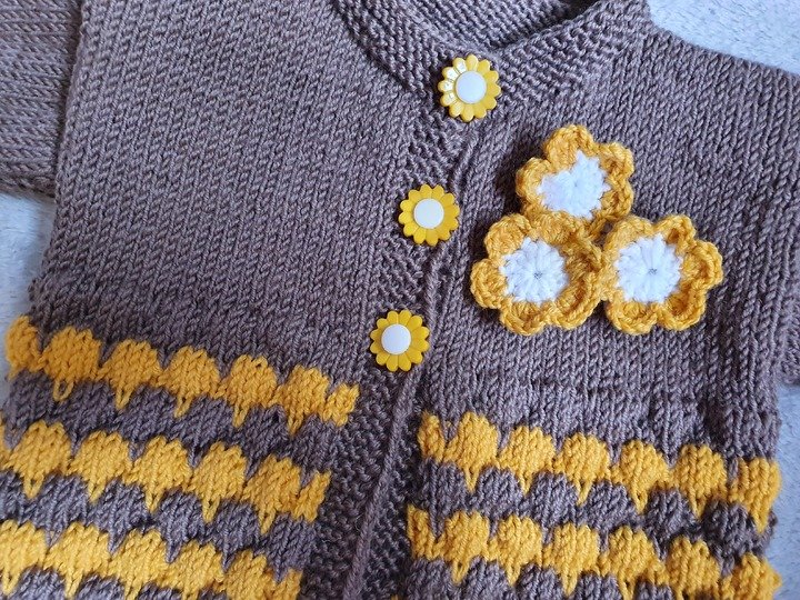 Strickanleitung Babyjäckchen Bubble Größe 68/74!