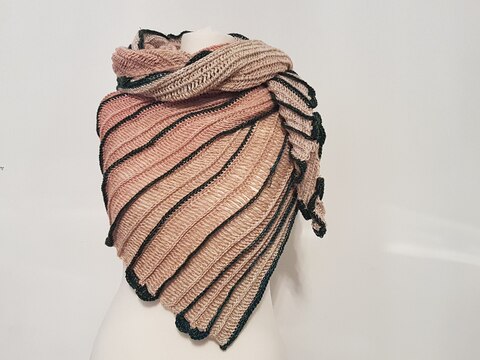 Häkelanleitung Asymmetrisches Dreieckstuch Waldweg