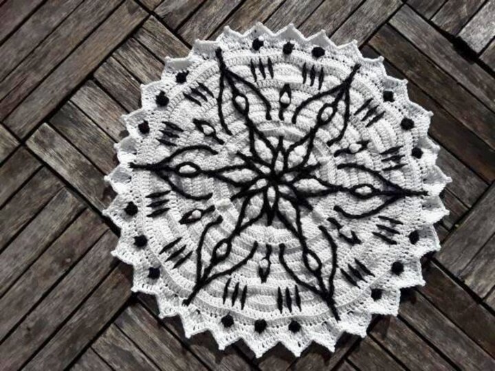 Mandala *SternenBlumE - Regenbogen* overlay crochet - Mehrlagen Technik