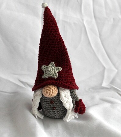 Gnome couple crochet pattern