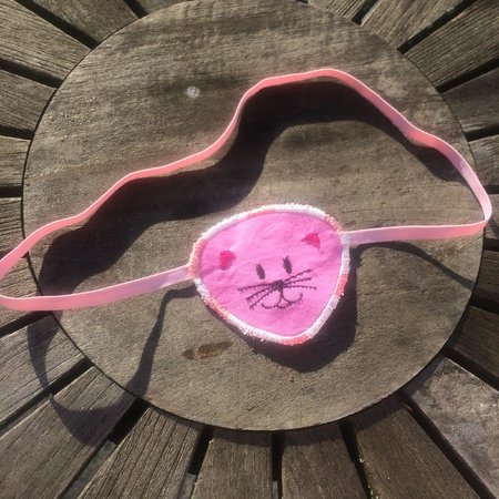 Augenklappe Katze Stickdatei ITH 10x10 cm Pirat Auge
