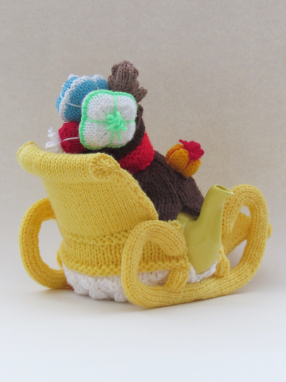 Christmas Eve Santa's Sleigh Tea Cosy Knitting Pattern