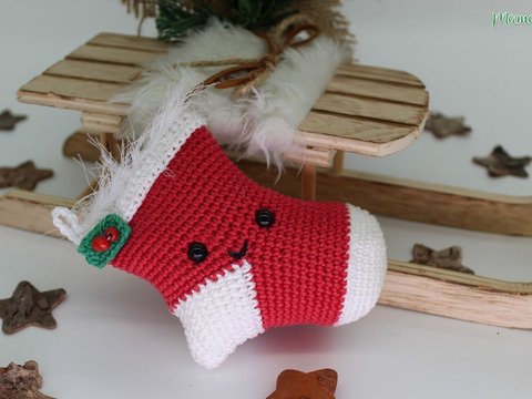 Weihnachtlicher Anhänger STIEFEL - Häkelanleitung