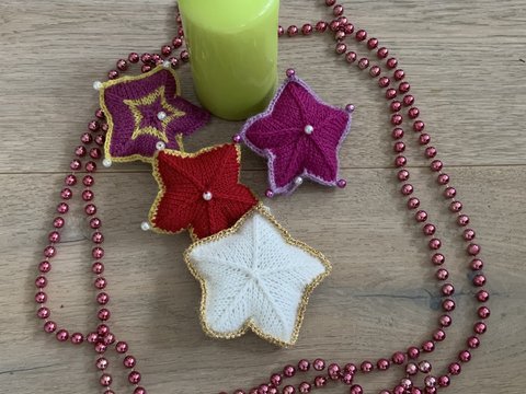 Anleitung Weihnachtssterne stricken