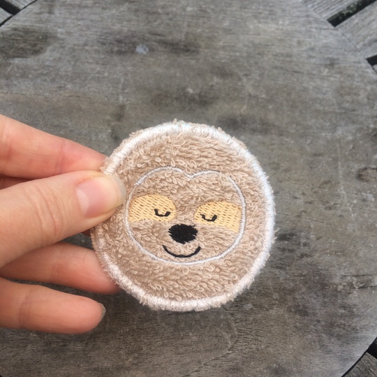 Abschminkpad Faultier Stickdatei ITH 6 cm Waschpad