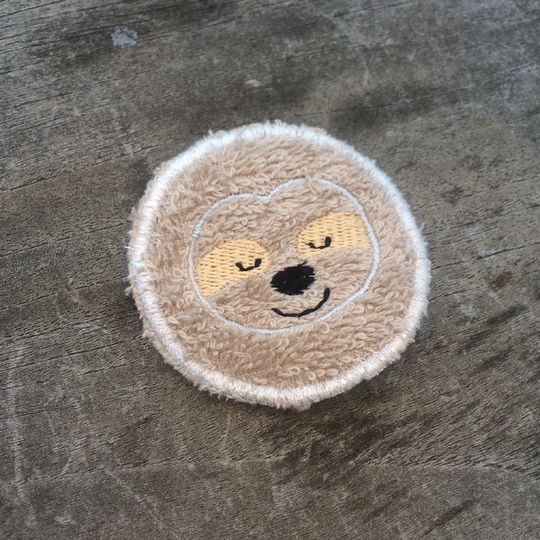 Abschminkpad Faultier Stickdatei ITH 6 cm Waschpad