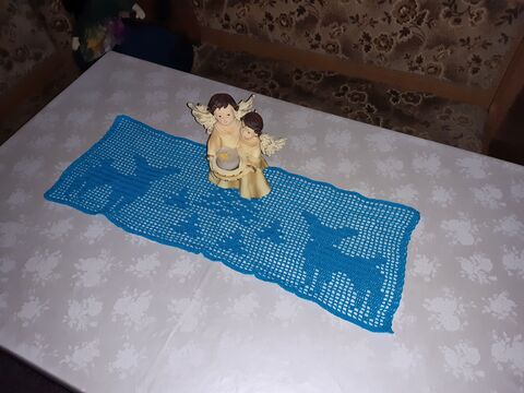 Anleitung Tischläufer Rehe Winterlandschaft häkeln