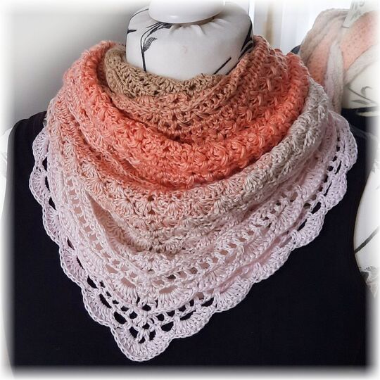 Häkelanleitung flaches dichtes Dreiecksuch Leandra