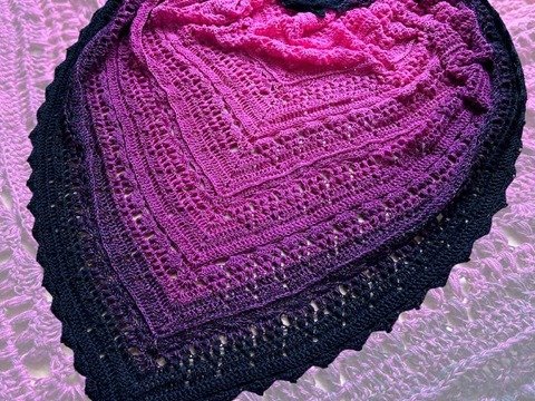 Häkelanleitung Dreieckstuch "Deep Inside"