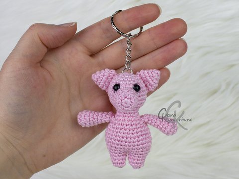 Schweinchen Schlüsselanhänger - Häkelanleitung von CaroKunterbunt