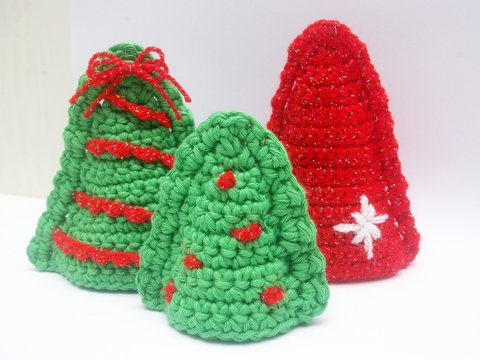 Häkelanleitung kleiner Weihnachtsbaum- schnell und einfach