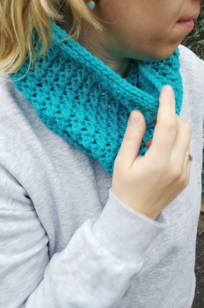 Pattern Crossrows Cowl